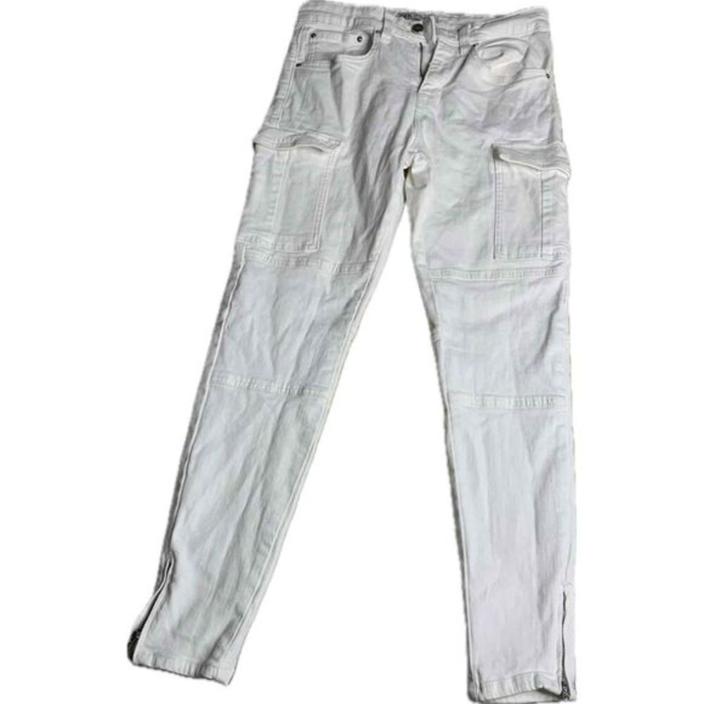 Zara Women's Size 31 White Tapered Leg Zip Hem Stretch Jeans